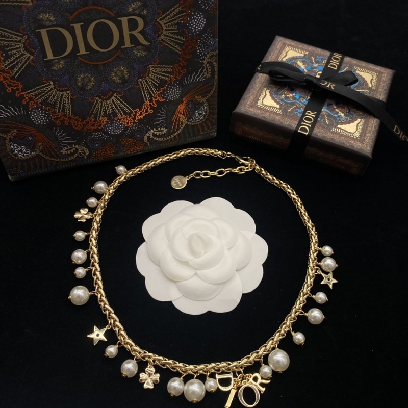 Ожерелье Dior Pearl And Logo Decorated "Gold" фото № 6