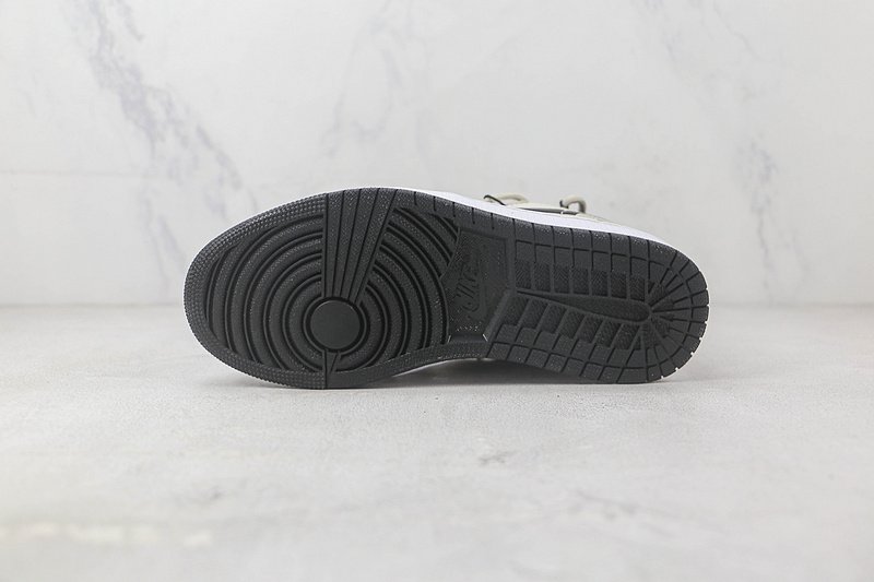 Air Jordan 1 Low "Black/Grey" фото № 9