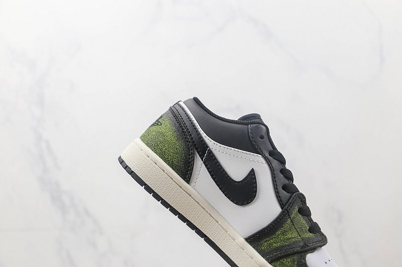 Air Jordan 1 Low "Wear Away Electric Green" фото № 4