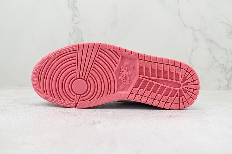 Air Jordan 1 Low "Desert Berry(GS)" фото № 9