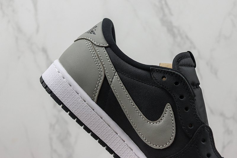 Air Jordan 1 Retro Low "Black Shadow" фото № 3