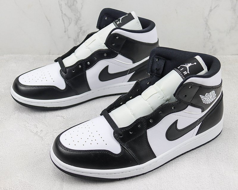 Nike Air Jordan 1 Mid "Panda" фото № 5