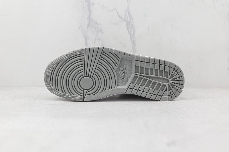 Air Jordan 1 Mid "Shadow" фото № 9