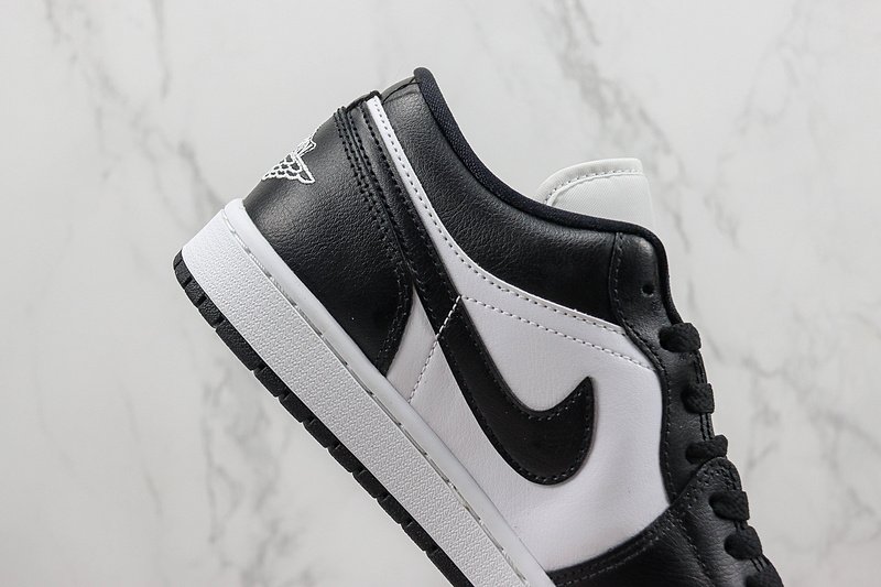 Air Jordan 1 Low "Panda 2023" фото № 4