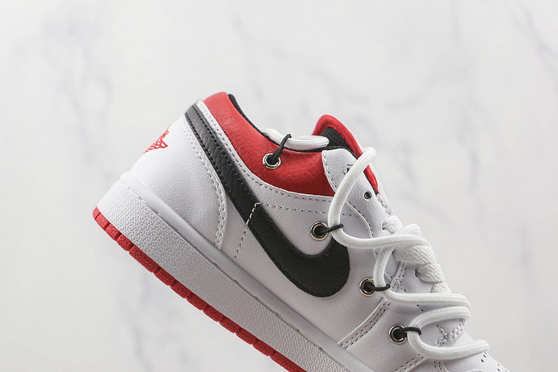 Air Jordan 1 Low "White/University Red" фото № 4