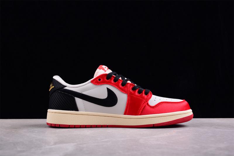 Air Jordan 1 Retro Low OG "Trophy Room Rookie Card Away" фото № 9
