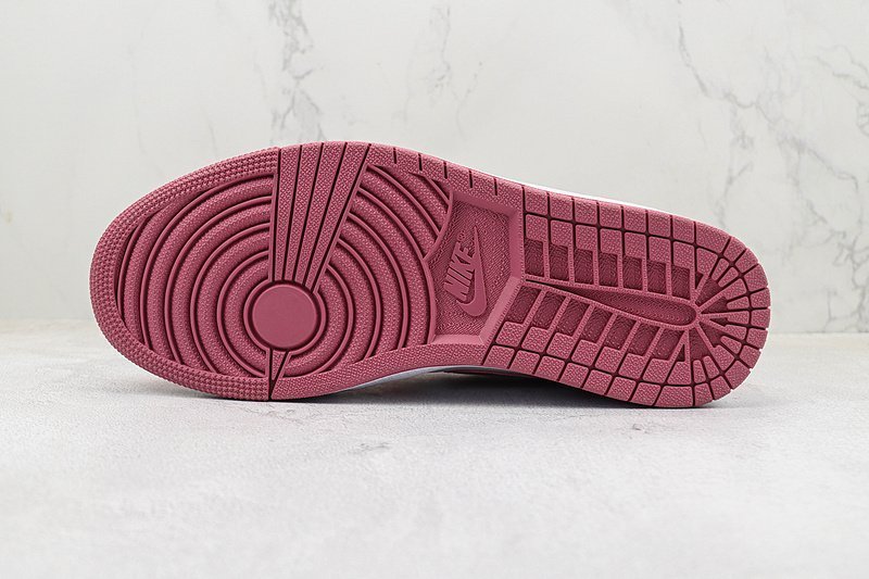 Air Jordan 1 Mid "Valentine’s Day" фото № 8