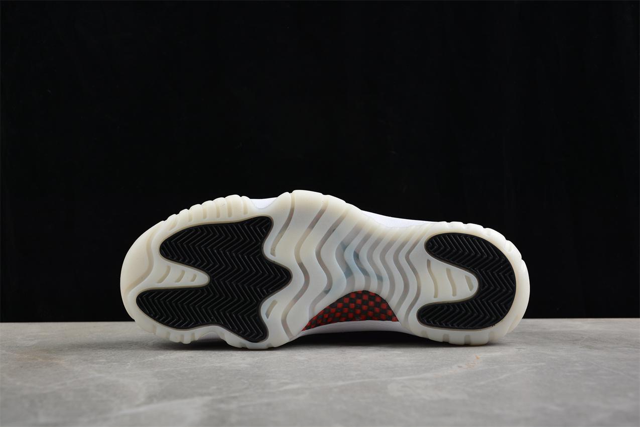 Air Jordan 11 Retro "Navy Blue/Red" фото № 8