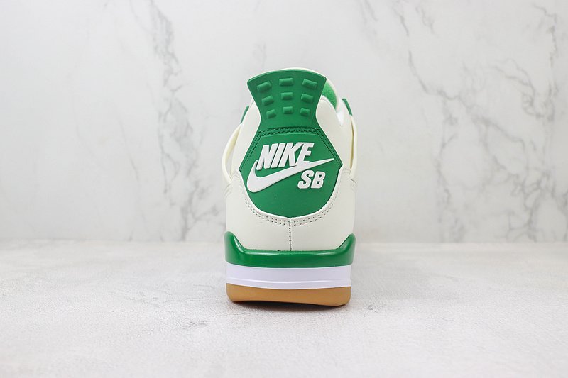 Air Jordan 4 "Cream White/Grass Green/Beige Foot" фото № 9