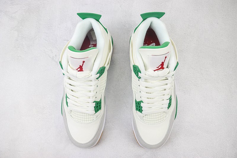 Air Jordan 4 "Cream White/Grass Green/Beige Foot" фото № 7