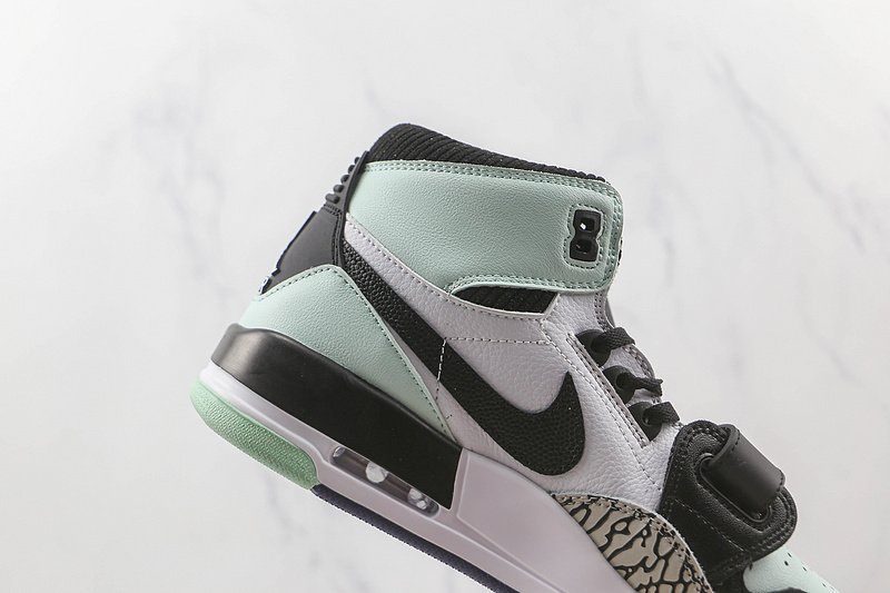 Air Jordan Legacy 312 High "Black/Black-Igloo-Concord" фото № 4