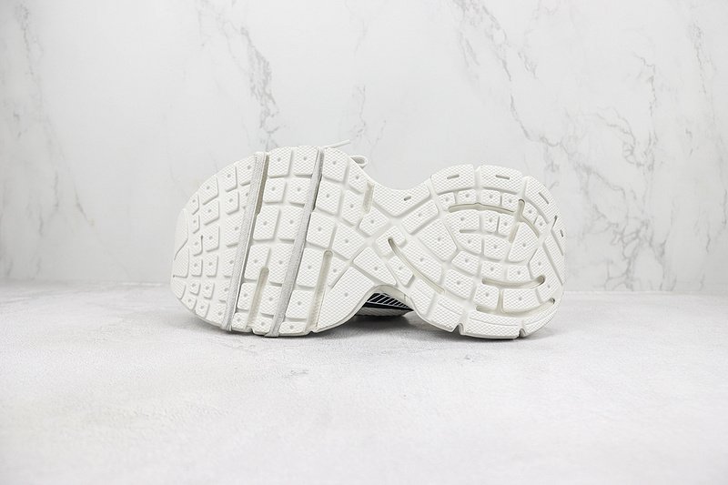 Balenciaga 3XL "Cream White/Mesh/Black/Silver" фото № 8