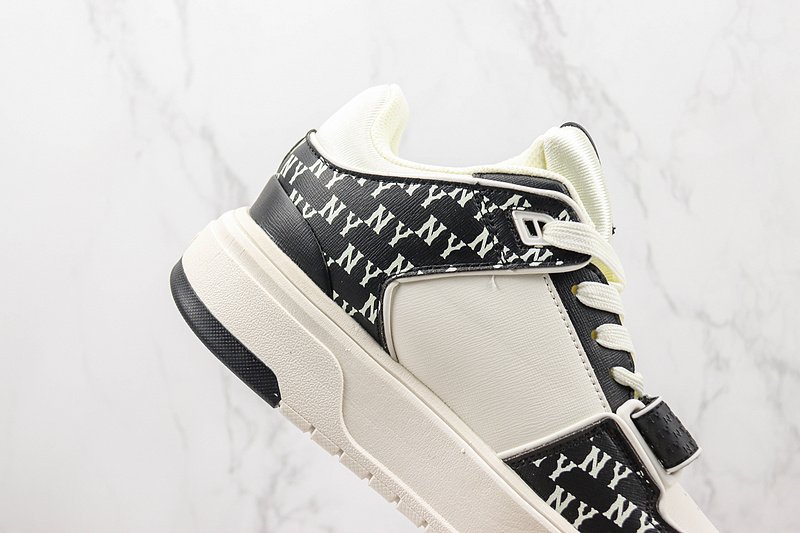 New York Yankees x MLB Chunky Liner Mid "Off White/Black/Monogram" фото № 3