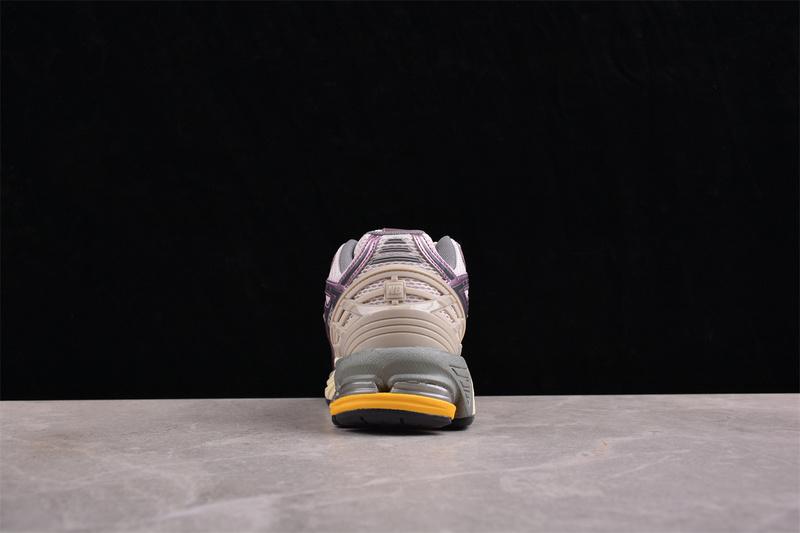 New Balance 1906R "Licorice" фото № 2