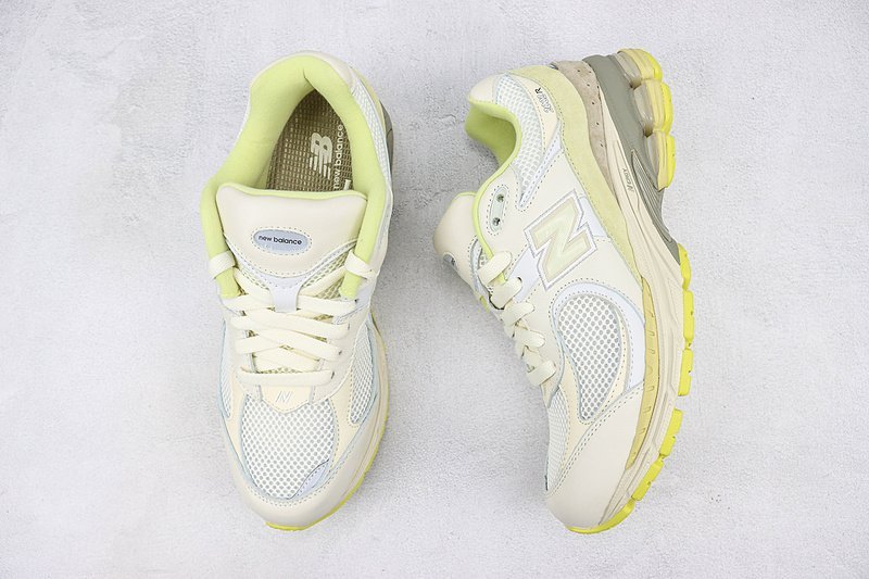 New Balance 2002R "Auralee White" фото № 6