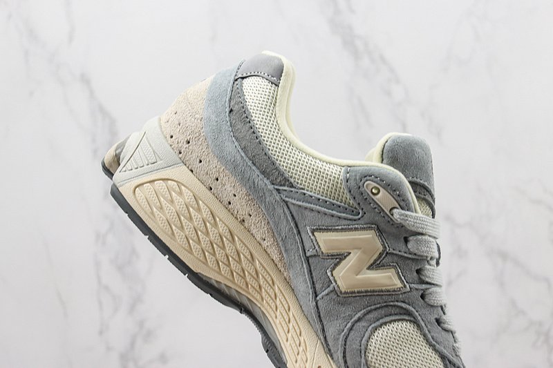 New Balance 2002R "Beige/Grey" фото № 3