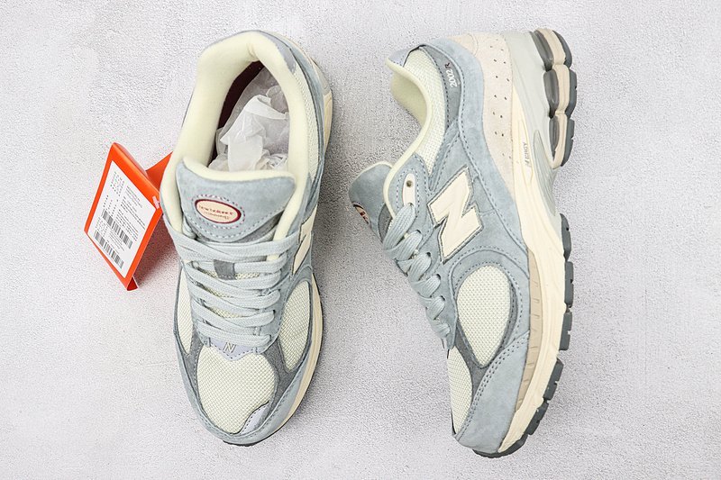 New Balance 2002R "Beige/Grey" фото № 6