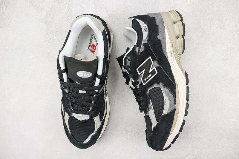 New Balance 2002R "Black/White/Beige" фото № 6