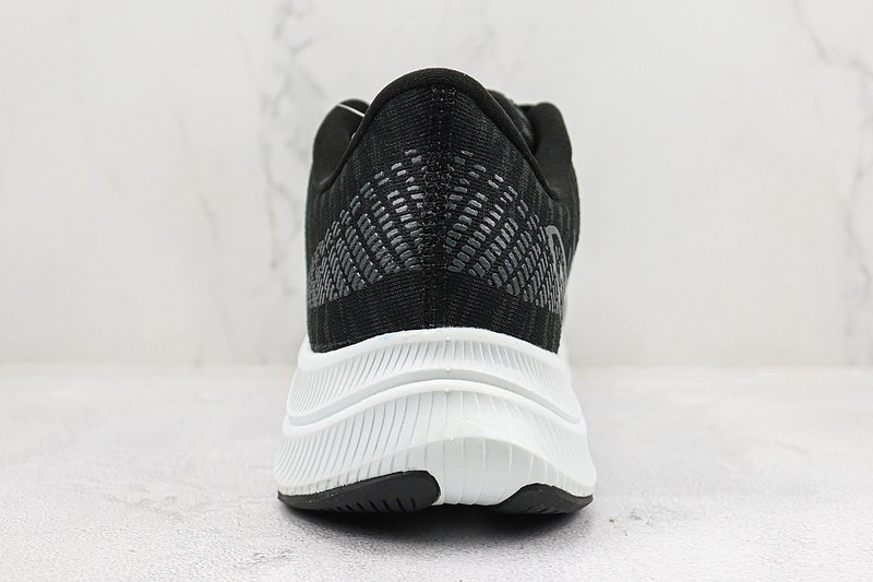 New Balance FuelCell Propel V4 "Black/White" фото № 9