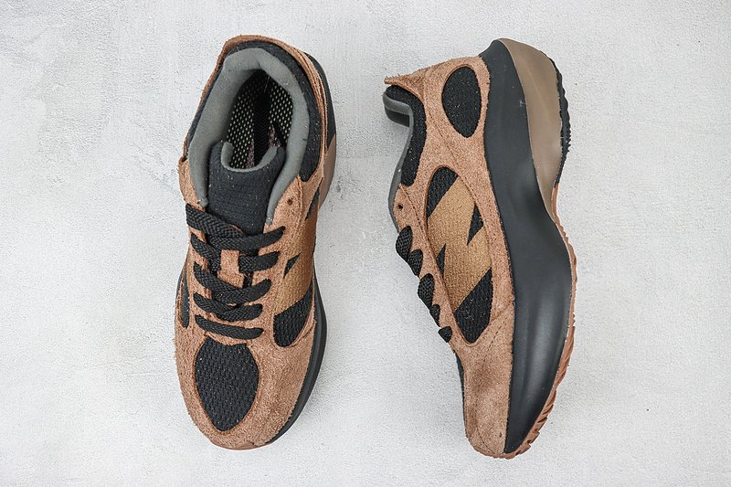 New Balance Warped Runner "Dark Mushroom/Black" фото № 6