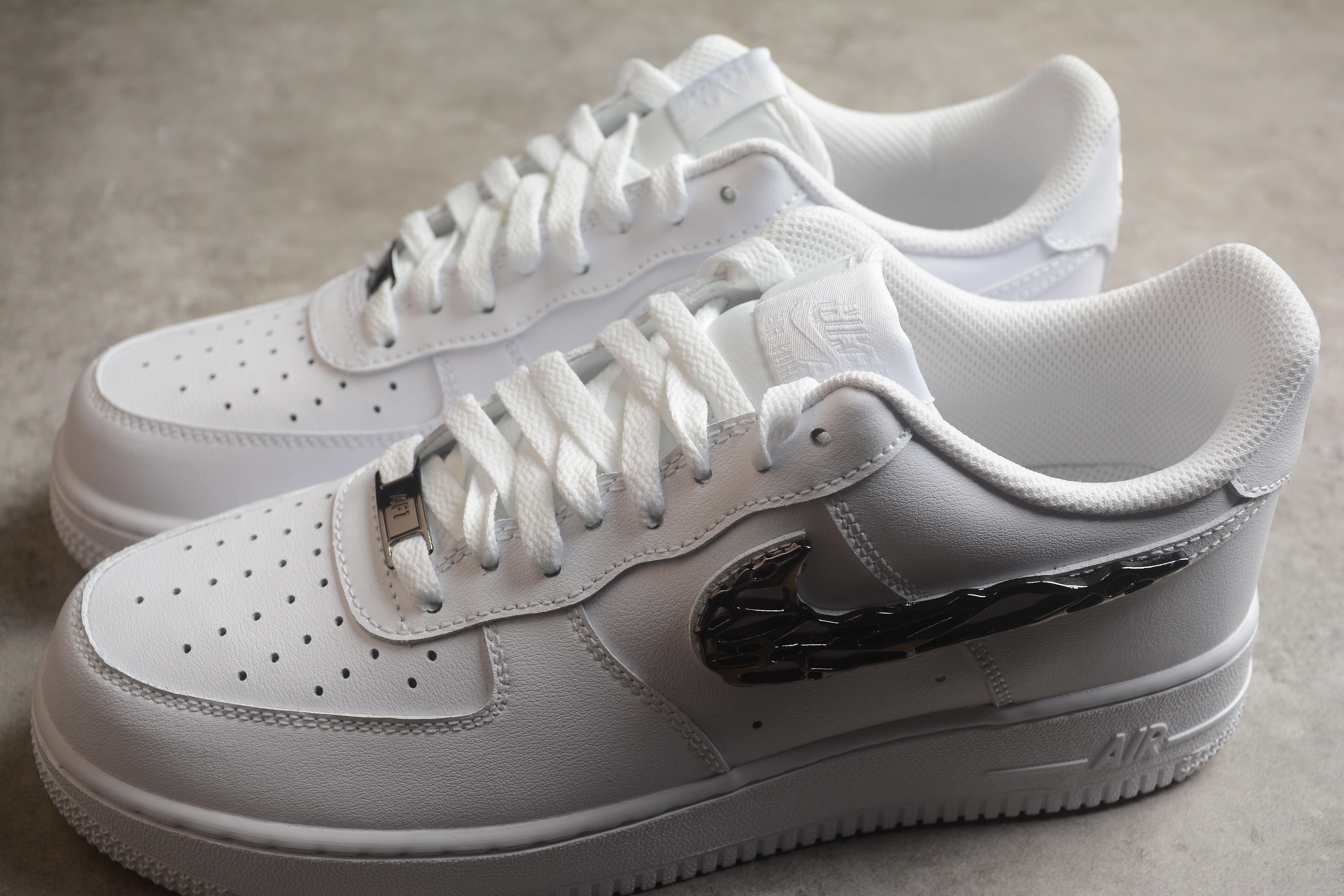 Nike Air Force 1 Low "Liquid Metal Swoosh" фото № 6
