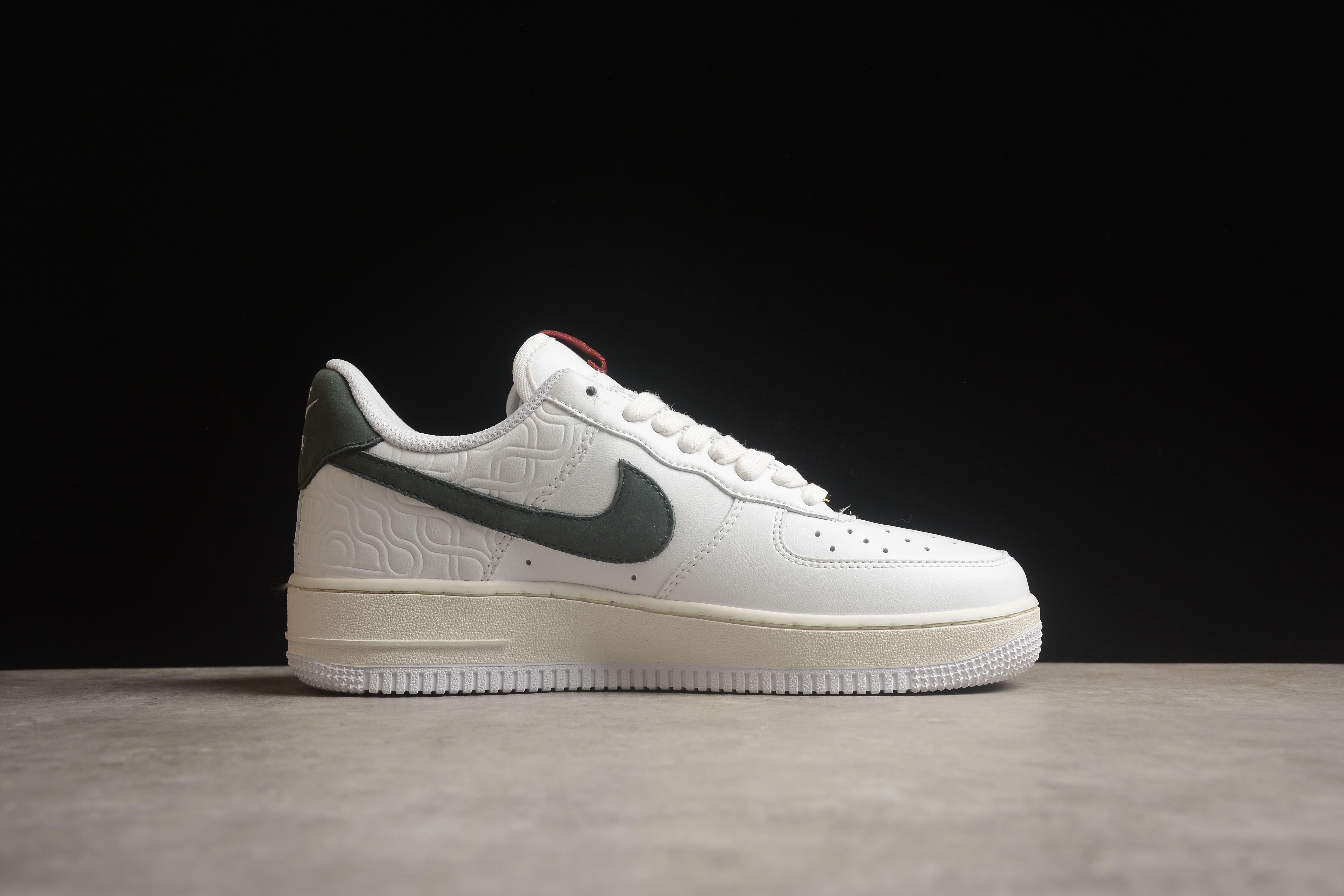 Nike Air Force 1 Low "Year of the Snake" фото № 3
