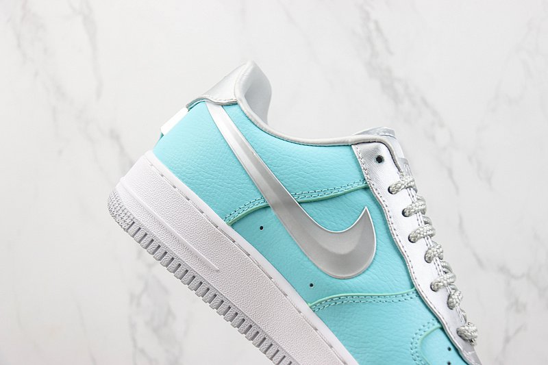 Tiffany & Co x Nike Air Force 1 Low "Tiffany Blue/Silver Grey" фото № 3