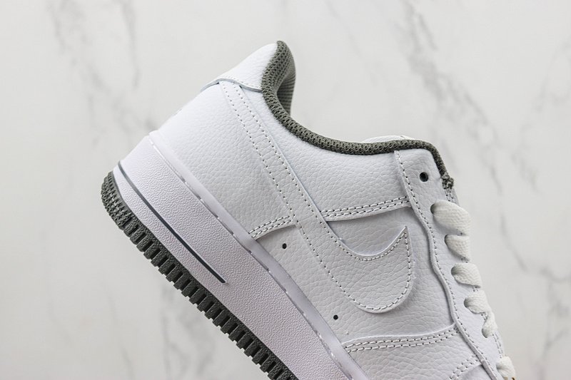 Nike Air Force 1 40th Anniversary "White/Black/Gold" фото № 3