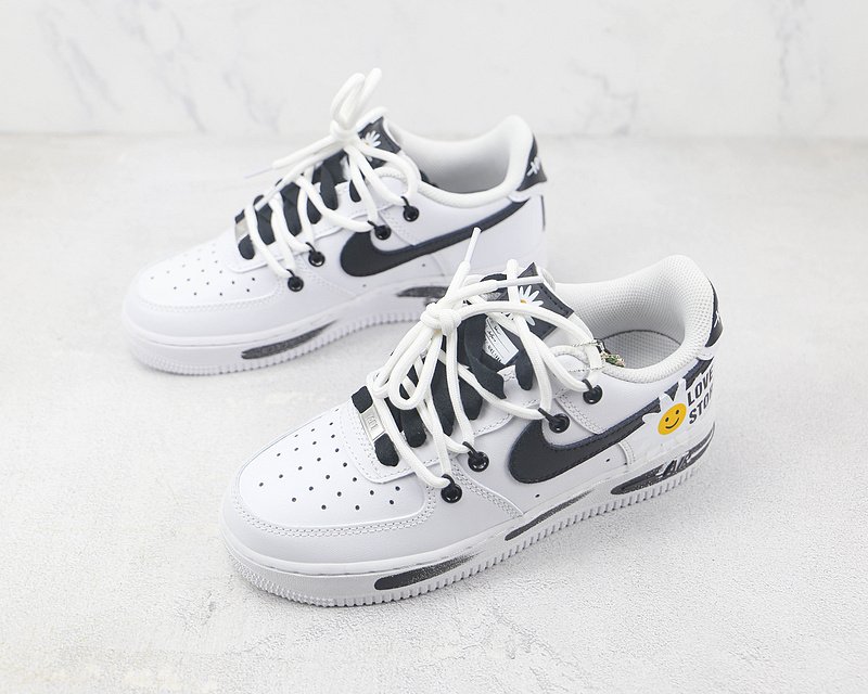 Nike Air Force 1 Low "Love Story" фото № 5