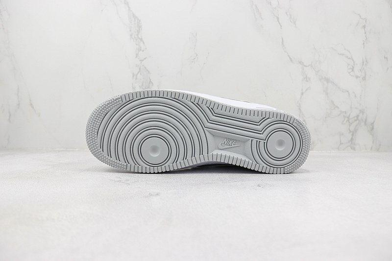 Nike Air Force 1 Low "Milk/White" фото № 8