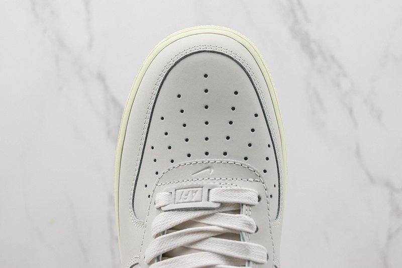 Nike Air Force 1 Low "Summit White/Gray" фото № 4