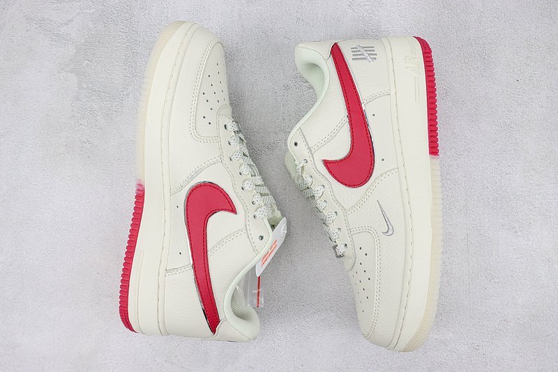 Undefeated x Nike Air Force 1 Low "White/Red/Sliver" фото № 6