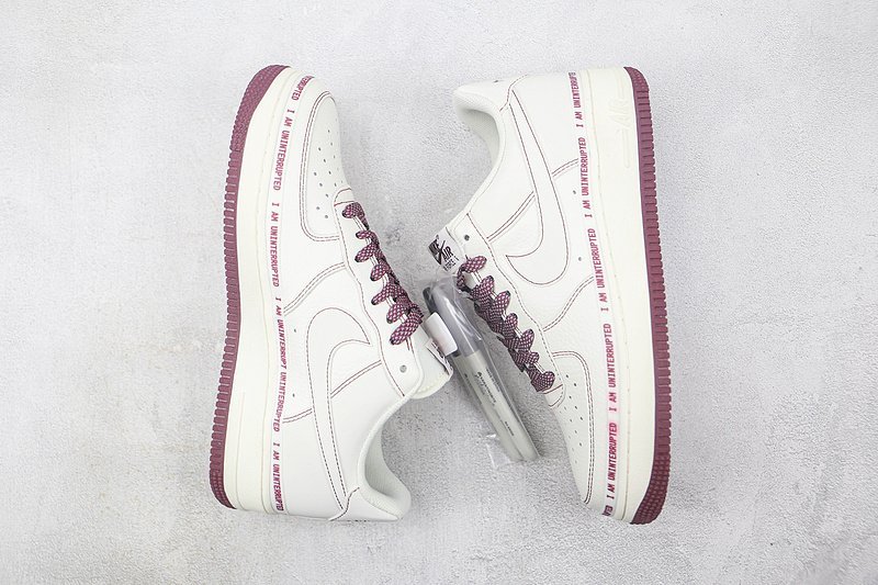 Undefeated x Nike Air Force 1 Low "Wine/Red" фото № 7