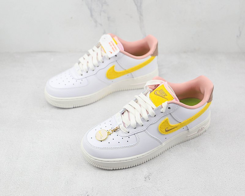 Nike Air Force 1 Low "Mini Mama" фото № 5