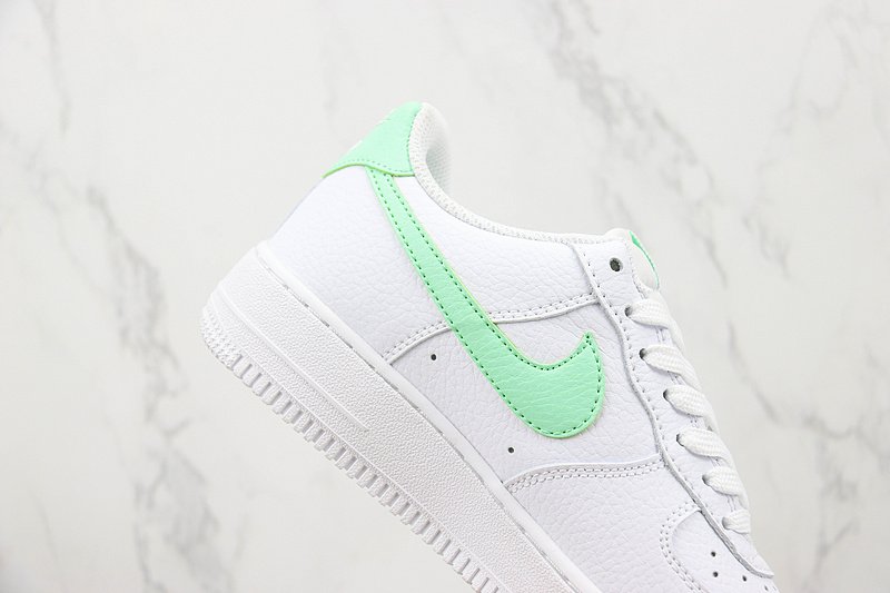 Nike Air Force 1 Low "Green Glow/White" фото № 3