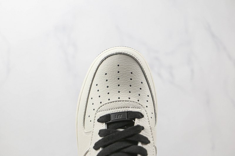 Nike Air Force 1 07 Low "White/Black" фото № 3