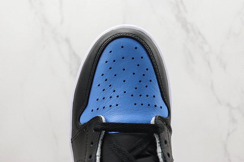 Air Jordan 1 Retro High OG "University Blue" фото № 3