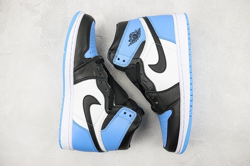 Air Jordan 1 Retro High OG "University Blue" фото № 6