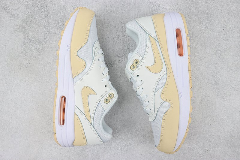 Nike Air Max 1 "Sanddrift" фото № 5