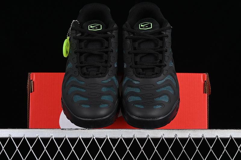 Nike Air Max Plus Drift "Black Green Strike" фото № 3