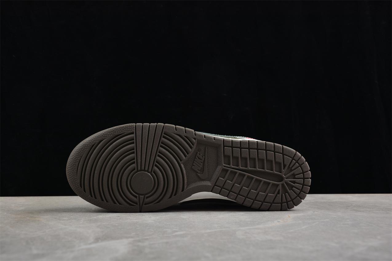 Nike Dunk Low Retro "Year of the Snake" фото № 4