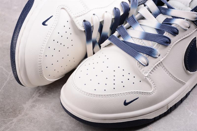 Louis Vuitton x Nike SB Dunk Low "Dark Blue" фото № 4
