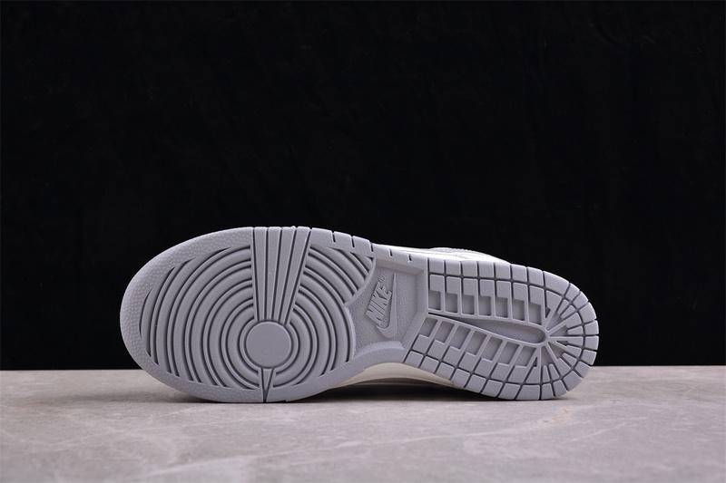 Nike Dunk Low "White/Gray/NYC" фото № 6