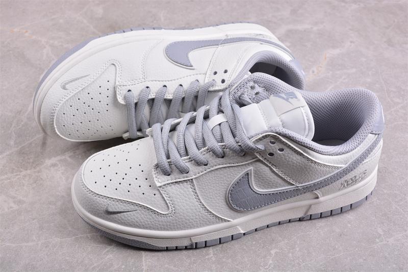Nike Dunk Low "White/Gray/NYC" фото № 3
