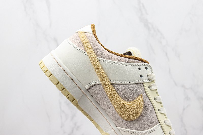 Nike Dunk Low "Year Of The Rabbit/Taupe" фото № 4