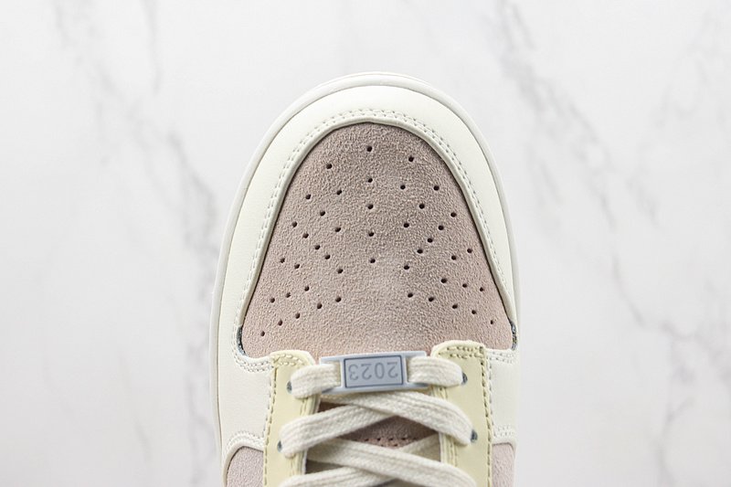 Nike Dunk Low "Year Of The Rabbit/Taupe" фото № 3