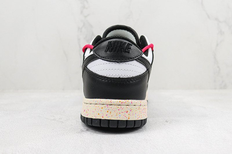 Nike SB Dunk Low "Black/White" фото № 8