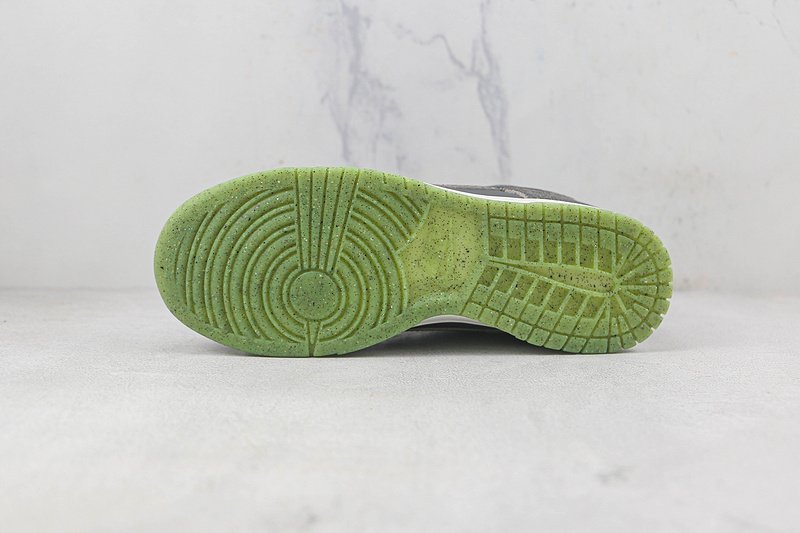 Nike Dunk Low Retro PRM "Halloween" фото № 9