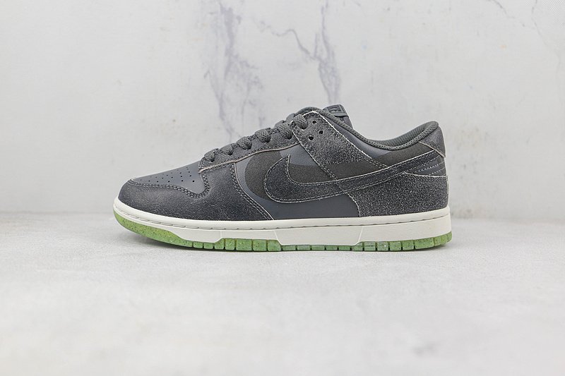 Nike Dunk Low Retro PRM "Halloween" фото № 2