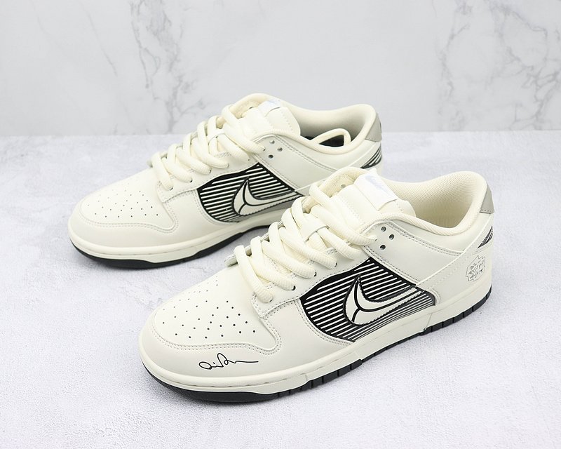 Nike SB Dunk Low "Cream White/Black/Grey" фото № 5